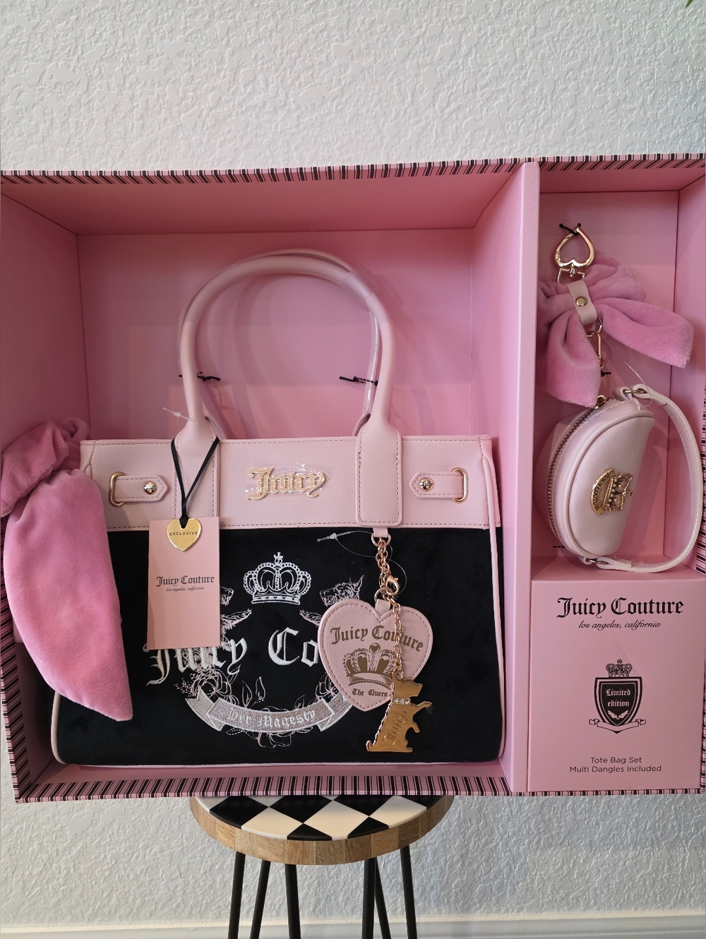 NWT Juicy Couture Heritage Tote Set
